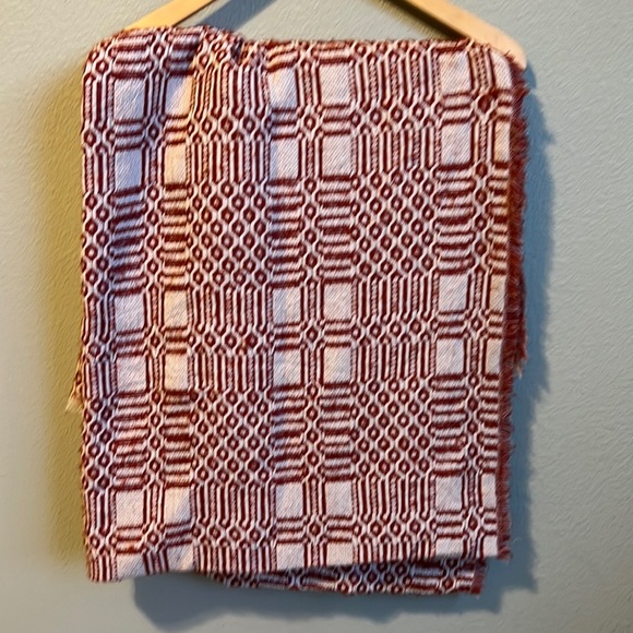 Madewell oversized super soft wrap/ scarf, geometric burnt orange pattern - Picture 3 of 5